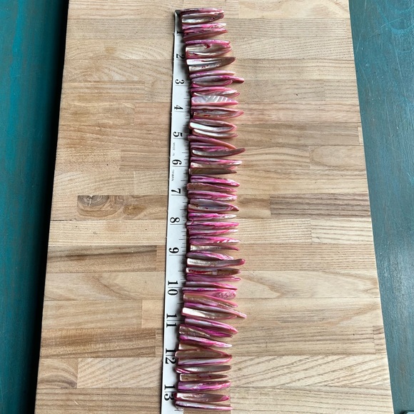Crafting shell spike beads tinted pink tones 13” strand jewelry making - Picture 3 of 5